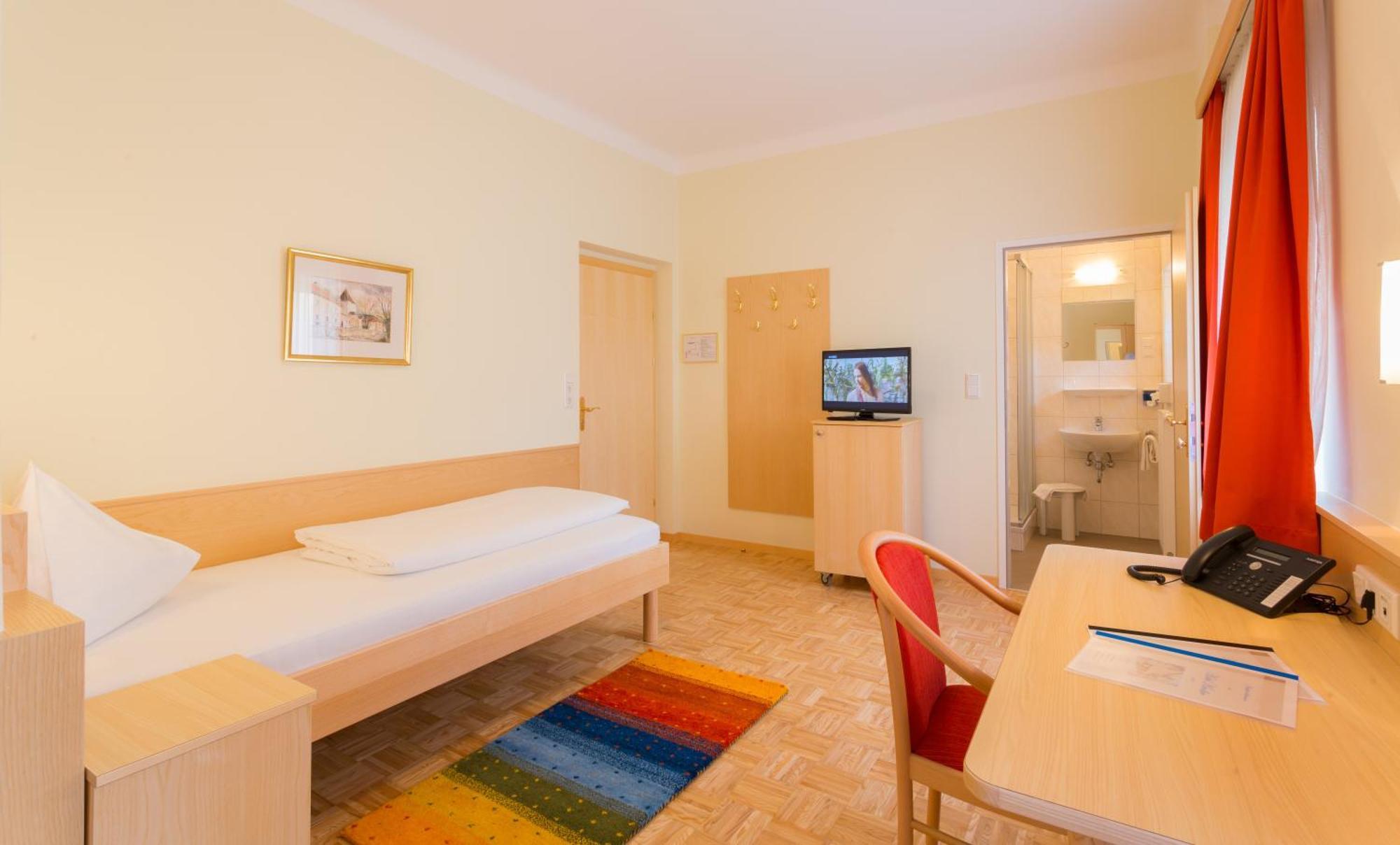 Hotel Kindler 2,0 Self-Check-In Leoben  Exterior photo