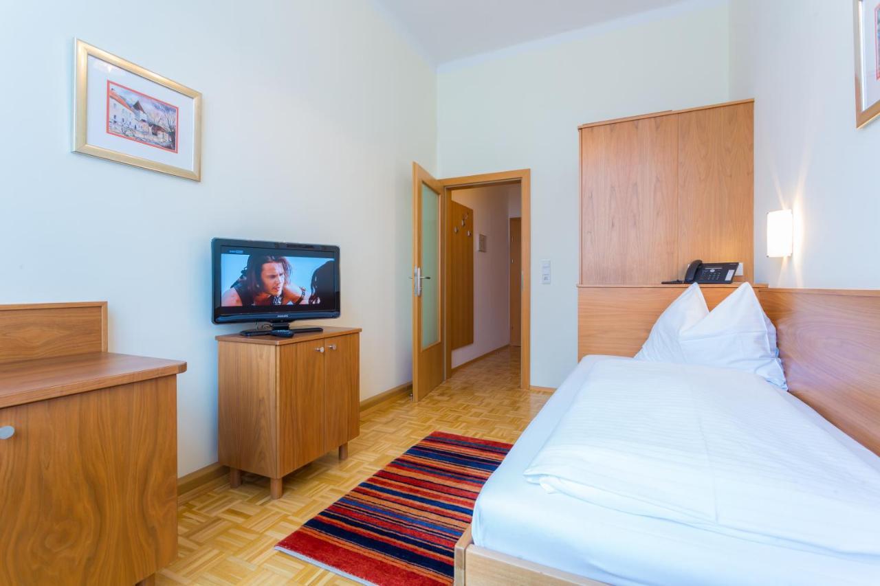 Hotel Kindler 2,0 Self-Check-In Leoben  Exterior photo